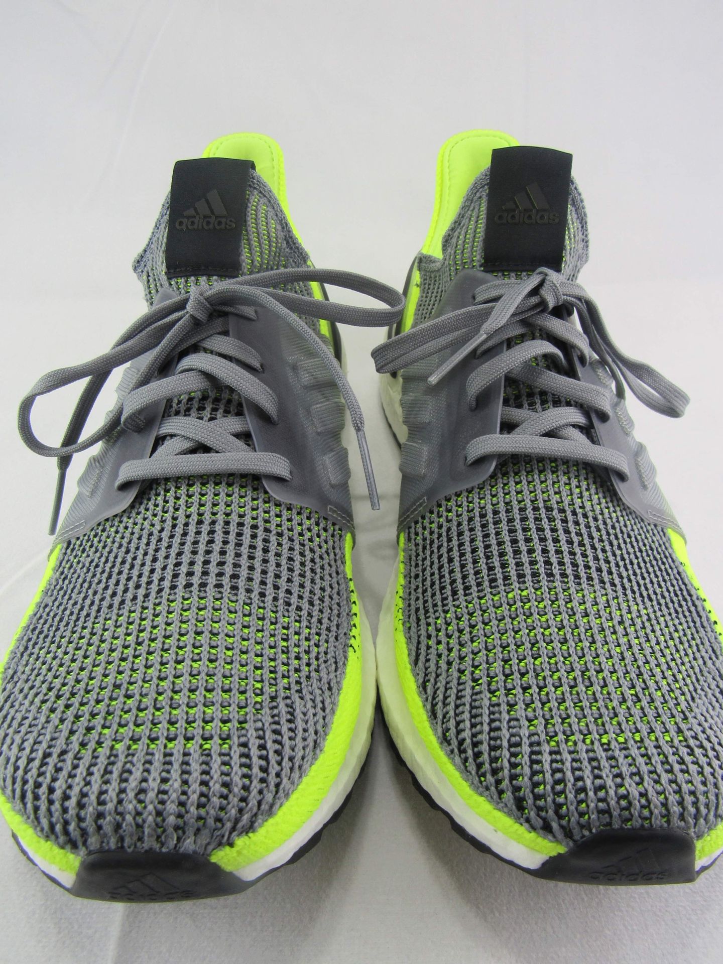 Adidas ultraboost 19 running shoes training shoes mens size 12