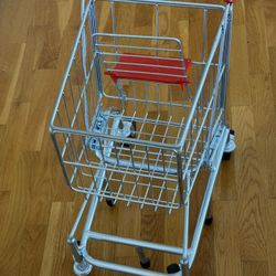 Melissa & Doug Kids Shopping Cart – Sturdy Pretend Play Toy