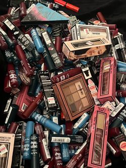 Lipstick/lipgloss