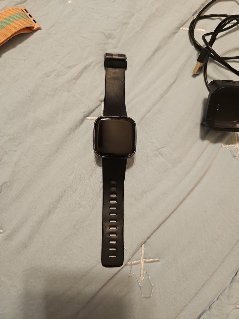 Fitbit Versa 2