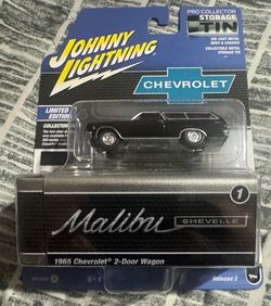 Johnny Lightning 1965 Chevelle Malibu Die-Cast