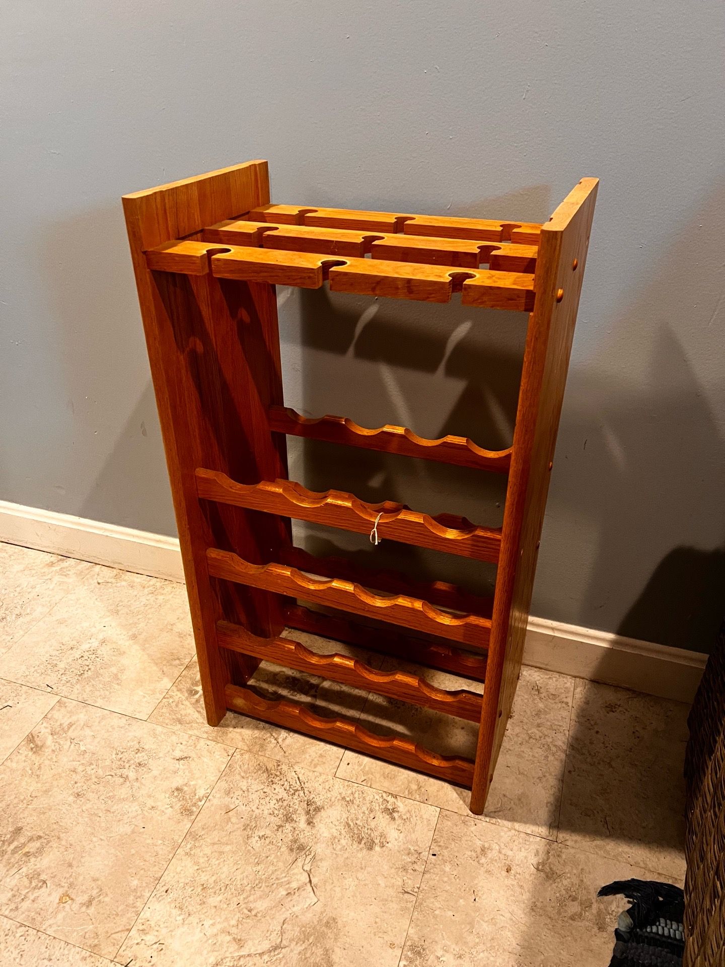 Wine bottle/glass storage