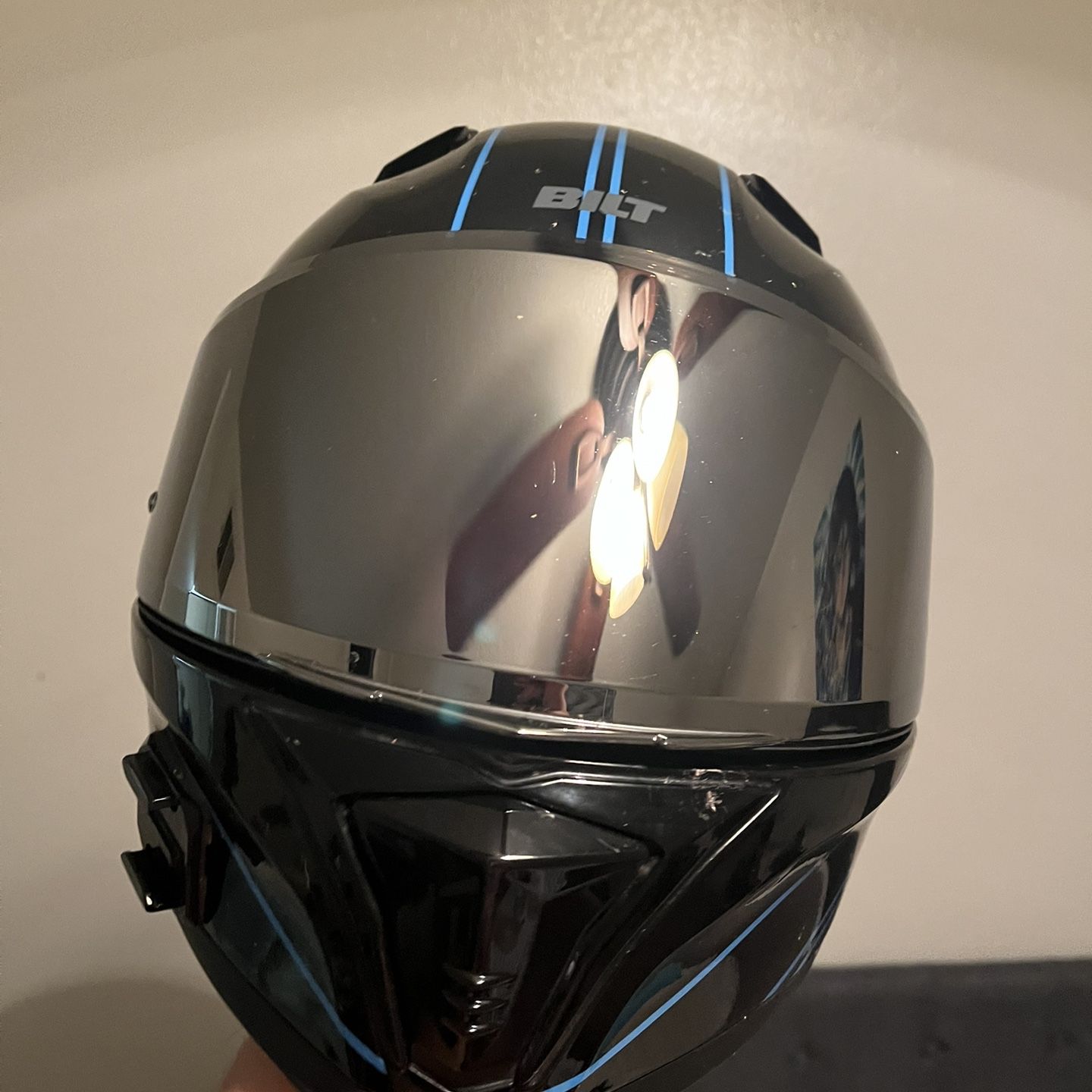 built motorcycle helmet BILT: Helmets & Shields BILT Techno 3.0 Bluetooth Helmet The Bilt Techno 3 helmet stands at the forefront of innovation for motorcycle riders who demand both performance and advanced functionality Sold at Auction: Bilt Motorcycle