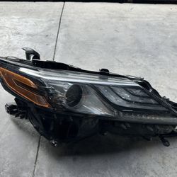 2020 Toyota Camry Headlight 