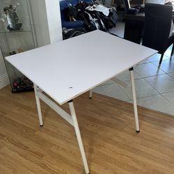 Painters Table Creation Studio 