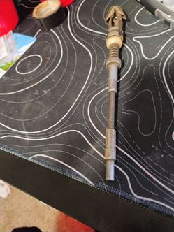 A piston cleaner