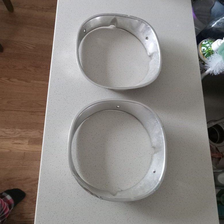 Camaro headlight bezzles. 70-73