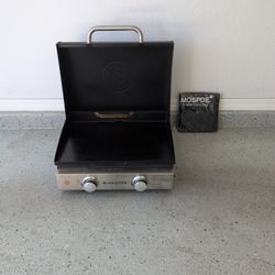 22" Blackstone Grill With Cover And Bag