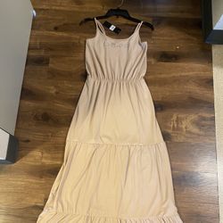 Brand new womans Bebe brand pink maxi dress up for sale 