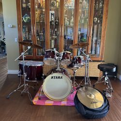 Tama Superstar Classic CL72S 7-Piece Kit with Iron Cobra 200 Hardware, Cymbals, Cymbal Bag, Throne,