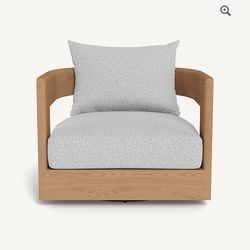 VICTORIA TEAK SWIVEL LOUNGE CHAIR