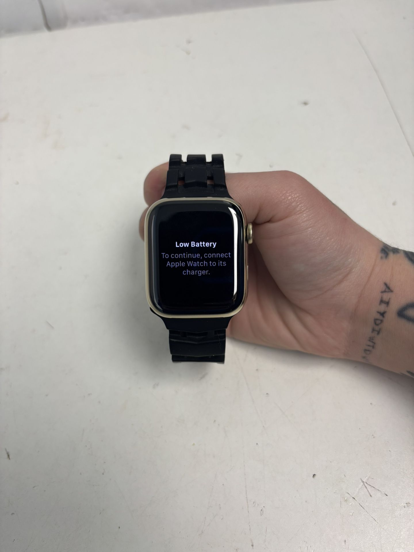Apple Watch Series 9 (GPS + Cellular) Aluminum