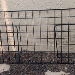 metal fence divider to keep pet dogs in the cargo area of an suv $10 FIRM