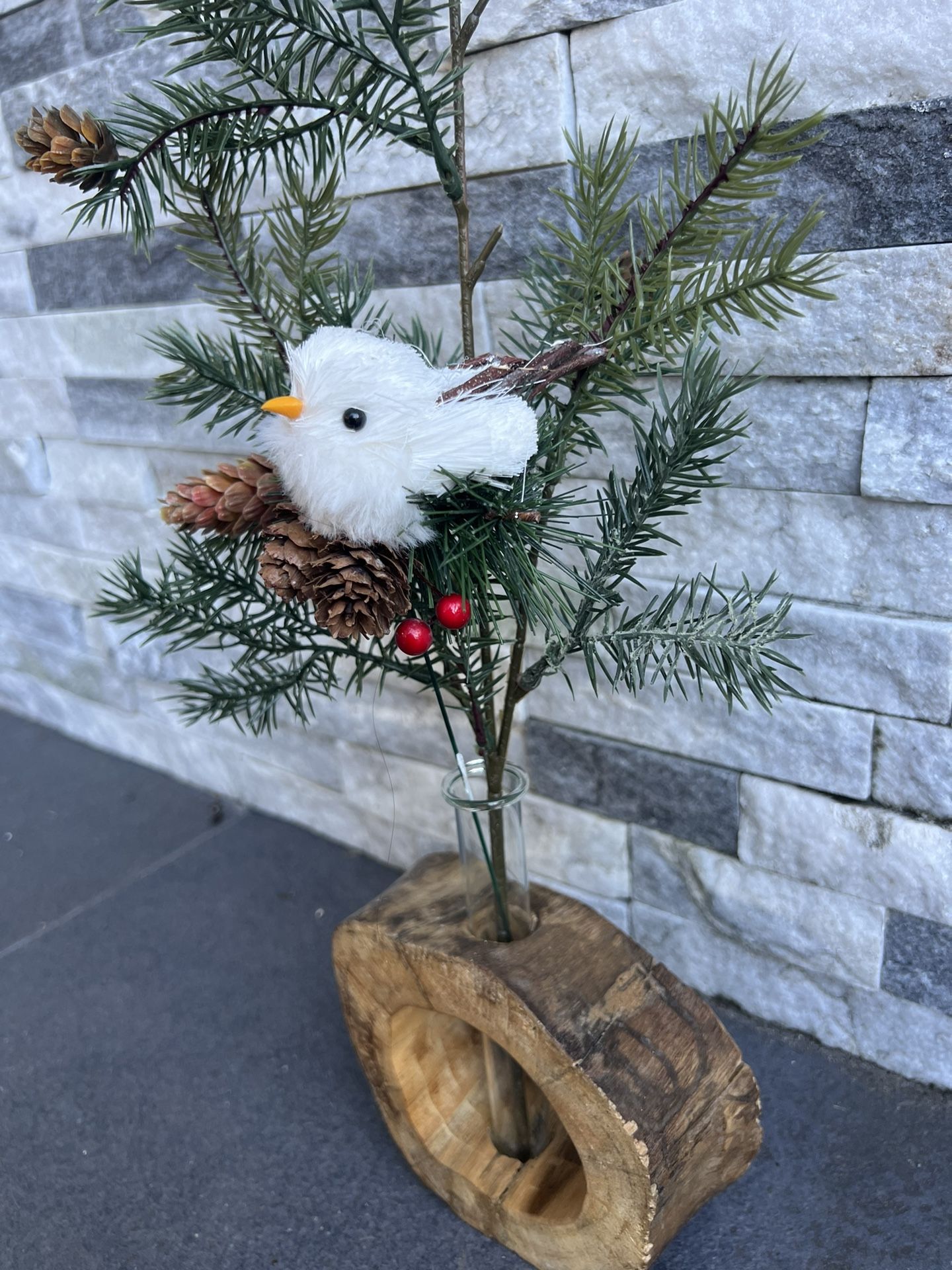 Christmas Ornament Wood Vase W/ Bird On A Nest In Pine Tree