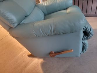 Kids recliner  must see