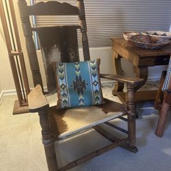 VTG ANTIQUE SOLID WOOD COWHIDE WESTERN ROCKER ROCKING CHAIR