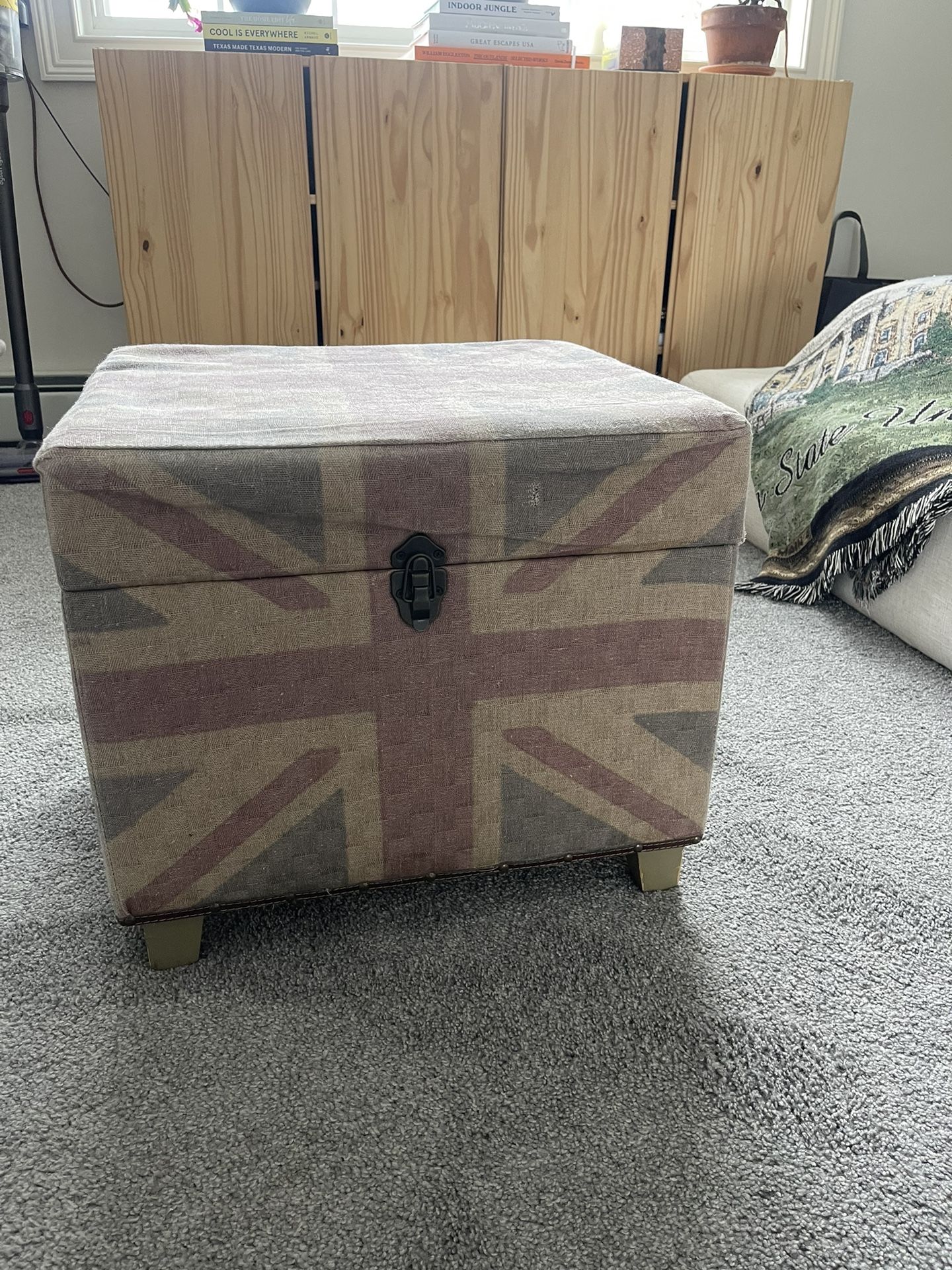 Union Jack Trunk / Chest