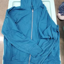 Both  Used  Good Condition   Pet N Smoke  Free Home  Clean  Blue 1 $20.  Camo Jacket Xl  $30 . 