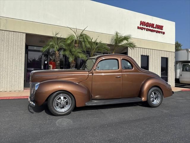 1940 Ford 2 Door Deluxe Coupe