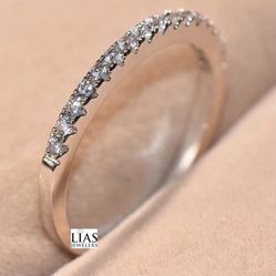 New 18k White Gold Wedding Ring 
