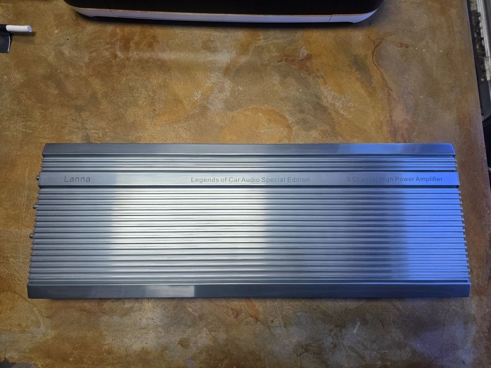 US ACOUSTICS LANNA HIGH POWER 6 CHANNEL AMPLIFIER