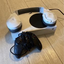 Xbox Series S With Wireless Turtle Beach Headset