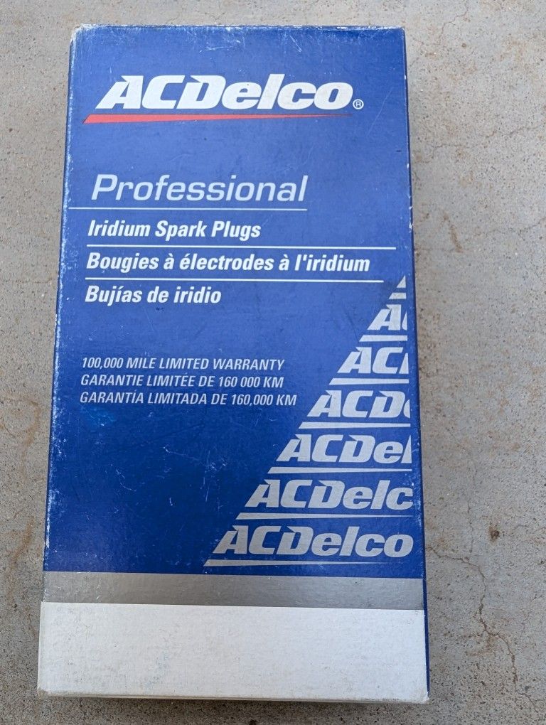 AC Delco OEM Engine Spark Plugs