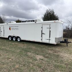 32’ Interstate Triple Axle Trailer