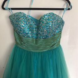 David’s Bridal Green And Blue Dress 