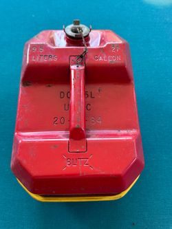 Vintage Blitz USMC 2.5 Gallon  Metal Gas Fuel Tank