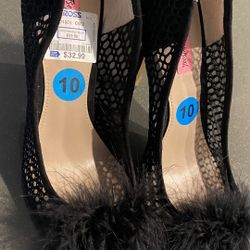 Betsey Johnson Mae Feather Pom Pom Pump Stiletto Heels Black Women's Size 10