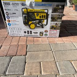 Champion Power Equipment 7850/6250-Watt Recoil Start Storm Ready Gasoline and Propane Powered Dual Fuel Portable Generator with CO Shield