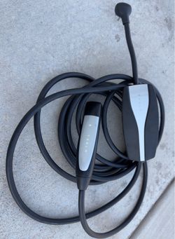 Tesla Mobile Charger