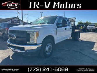 2017 Ford F350 Super Duty Crew Cab & Chassis