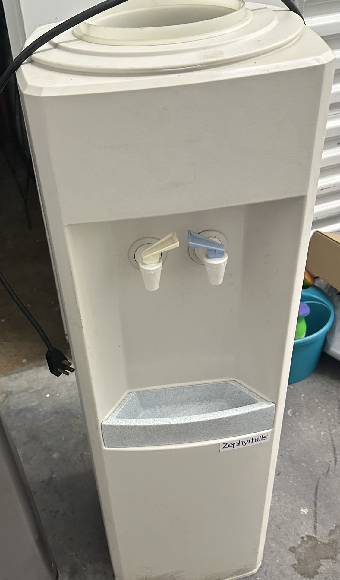 Dispensador De Agua.