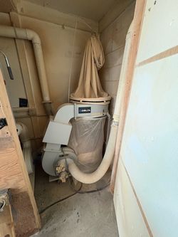 Delta Dust Collector