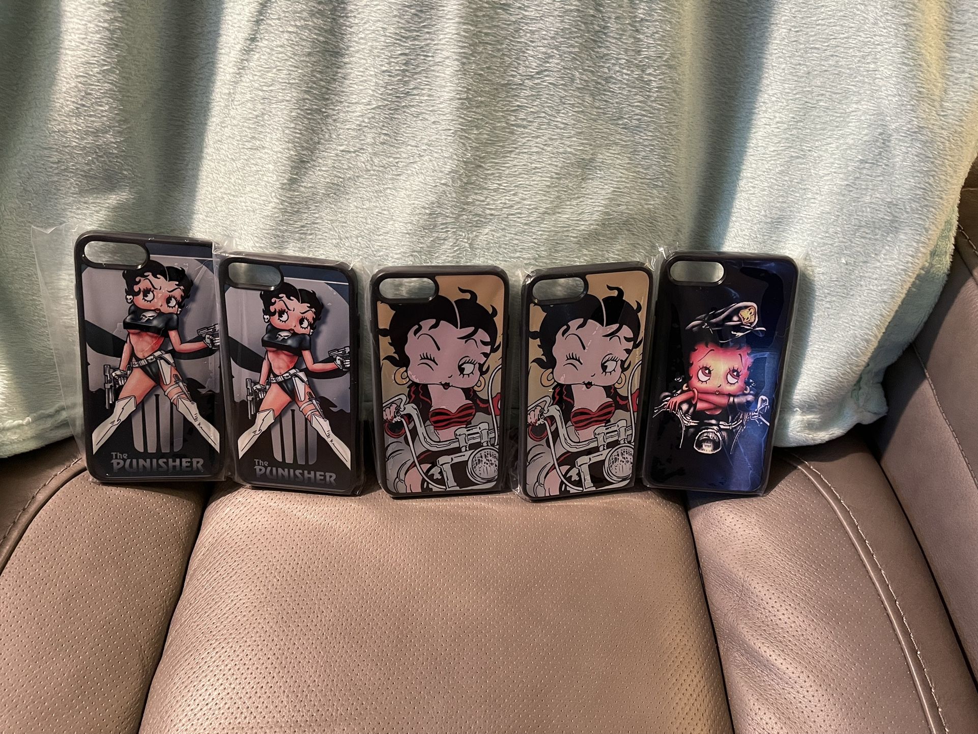 Brand New BETTY BOOP- iPhone 7 & 8 Plus