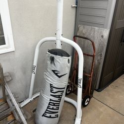 Everlast Punching Bag Stand