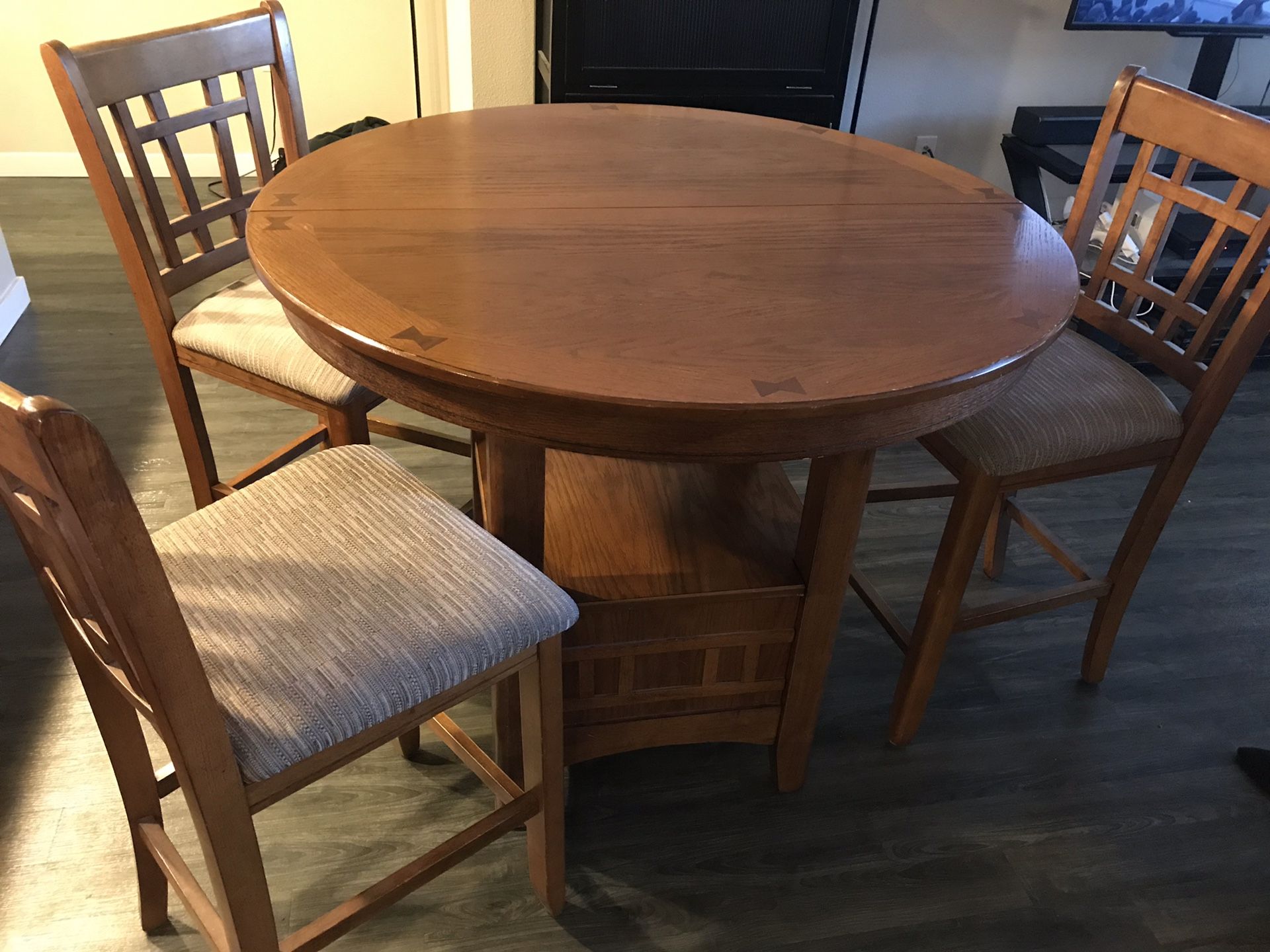 Expandable Wood Table with 3 Chairs