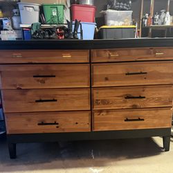 Wood dresser