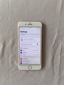 Bundle iPhone 8 Plus at&t 64 GB ( see description)