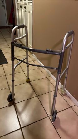 Adult walker