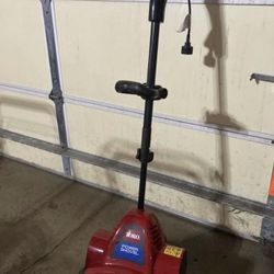 Toro Power Shovel 