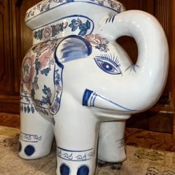 Vintage ceramic elephant plant stand/accent table