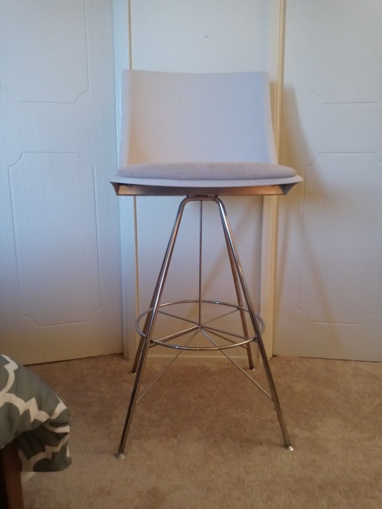 Indecom Design: Just Meyer Bar Stool