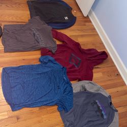 T-shirt/Hoodies 