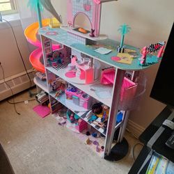 Lol House Plus Extra Accessories 