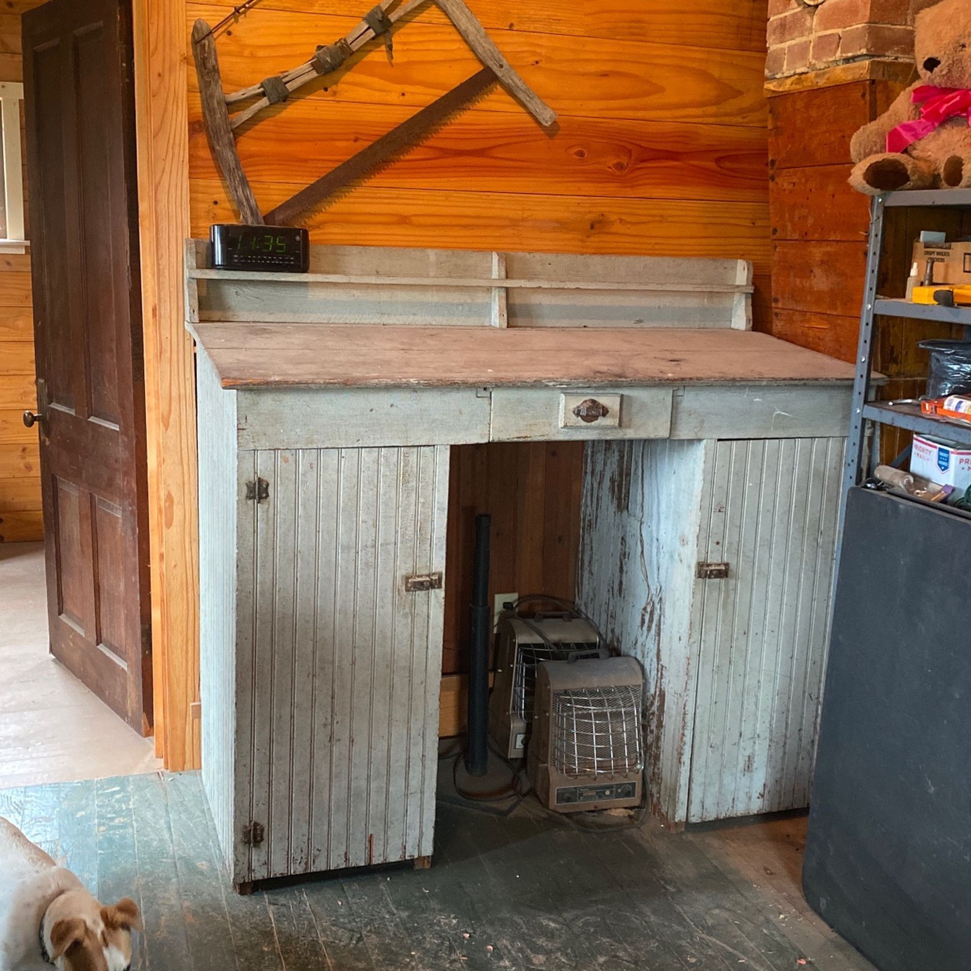 RR TICKET AGENT DESK