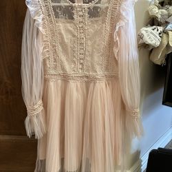 Girls Dress Size 8 Gorgeous Pale Pink $10