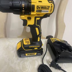 dewalt 20v brushless drill driver battry and charger new 